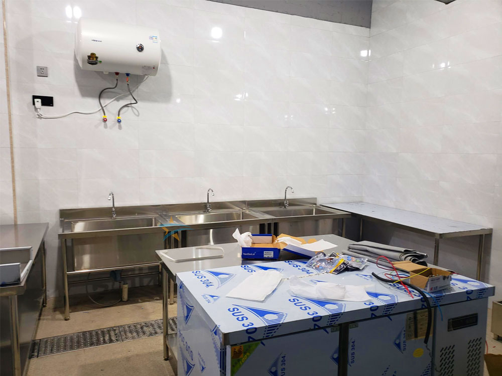 溫州泰順學(xué)府廚房工程工作臺